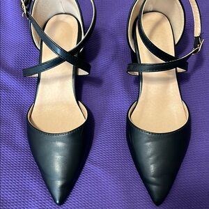 Black X Strap Pumps